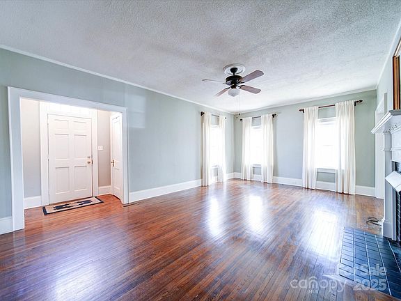 4th image of 507 W 6th Ave