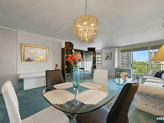 5th image of 5 Horizon Rd APT 807