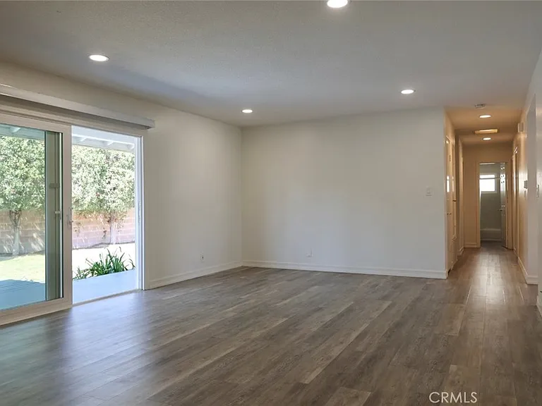 7611 Rhone Ln — Photo 10