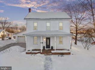 62 E Main St, Fayetteville, PA 17222