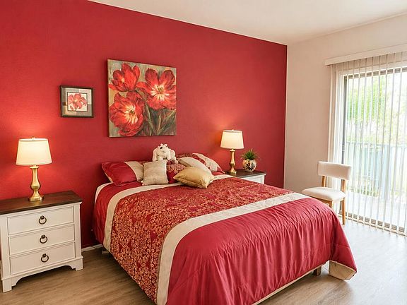 4th image of 28486 Taos Ct