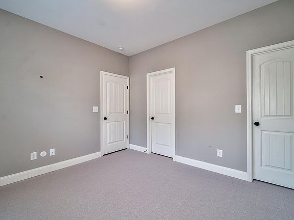 5th image of 4914 Whisper Creek Ct SW