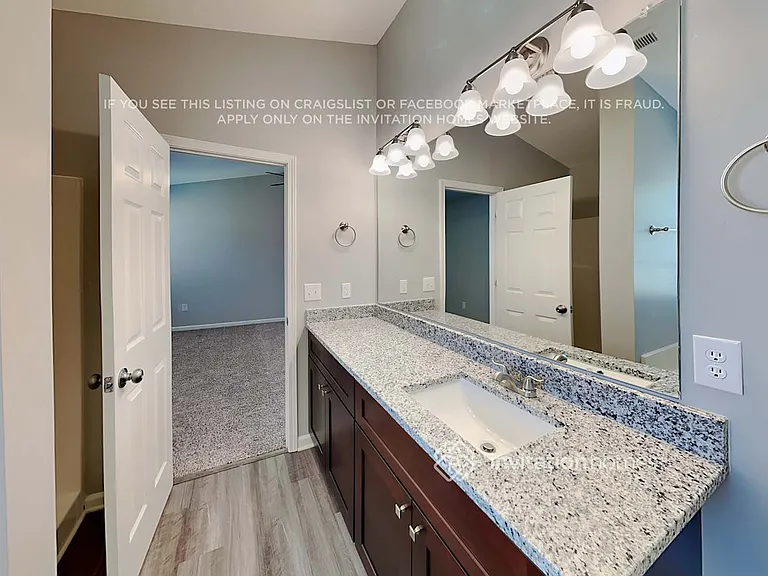 4232 Devonbridge Ln — Photo 17