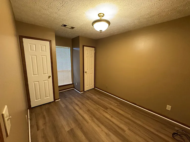 5926 Carmel Dr — Photo 8