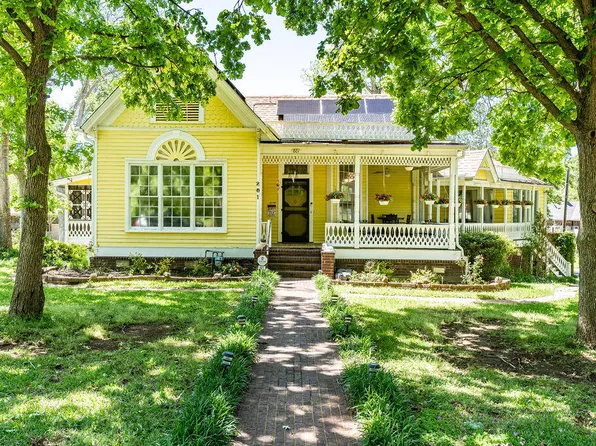 801 S Magnolia St, Palestine, TX 75801