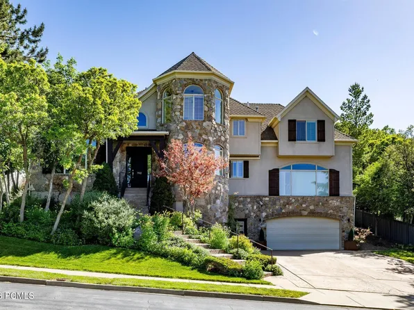 702 S Woodbriar Way, North Salt Lake, UT 84054