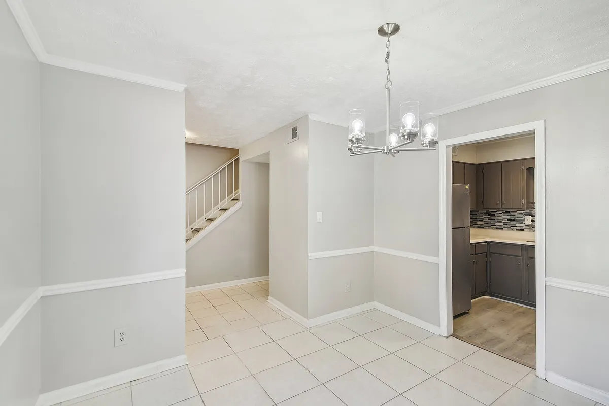 Building Photo - 6429 Woodstone Way