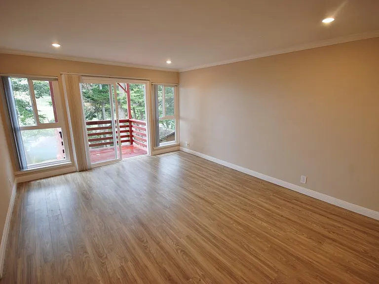 385 Talbot Ave #12A — Photo 5