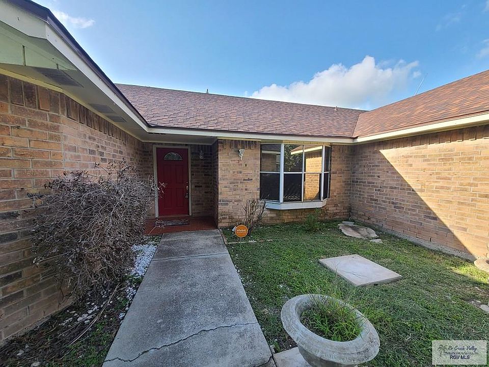 2nd image of 2913 Pine Valley Dr