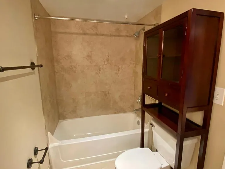 2851 N Oakland Forest Dr #108 — Photo 16