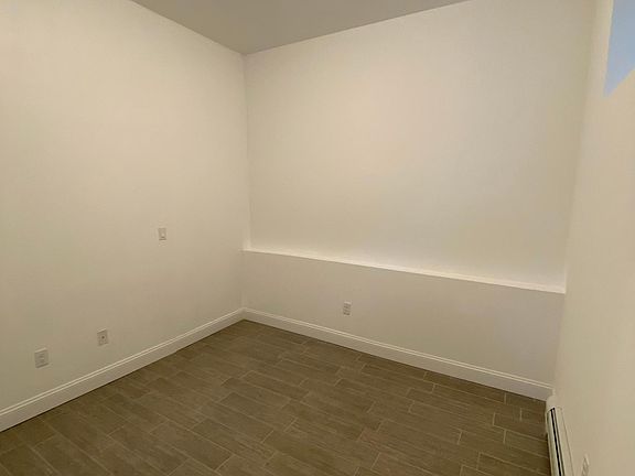 3rd image of 113 Petrus Ave #1