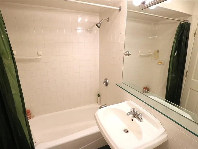 30 Upland Rd #14 — Photo 15