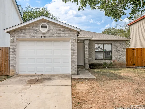 7727 Chatsworth, San Antonio, TX 78250