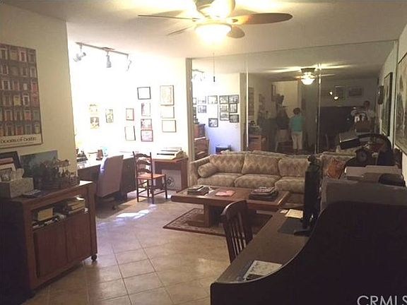 5th image of 412 E Bougainvillea Ln