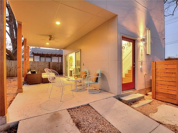 4th image of 5517B Avenue G #B