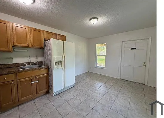 601 Hardy St #4 — Photo 3