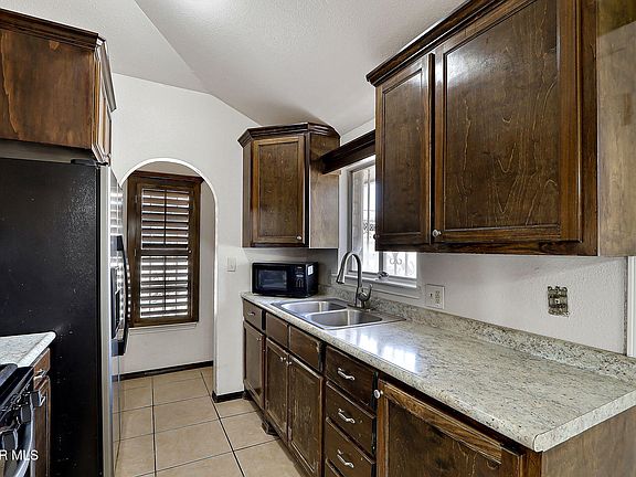 5th image of 9737 Staubach Dr