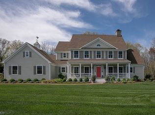 9 Blue Heron Ln, Gladstone, NJ 07934