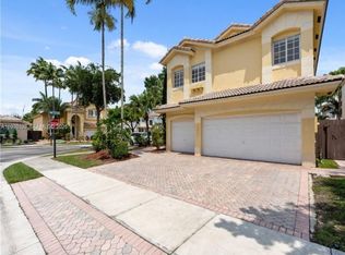 7333 NW 108th Ct, Doral, FL 33178