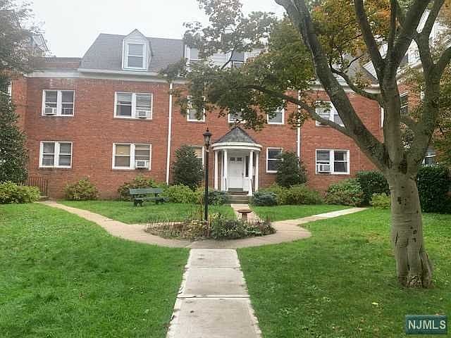 1st image of 735 Elm Ave APT 3C