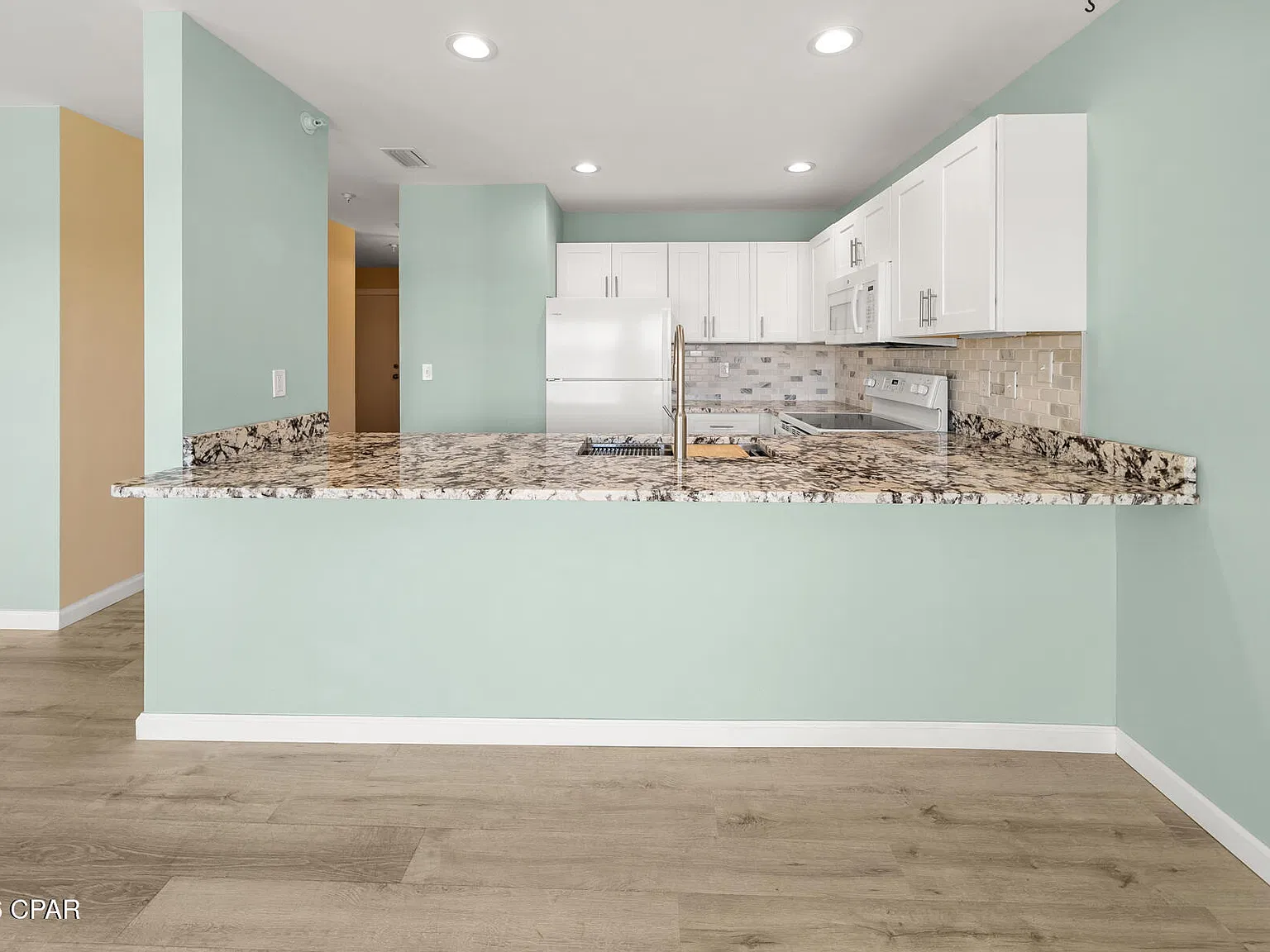 1 bed, 695 sqft, $1,450 — Photo 2