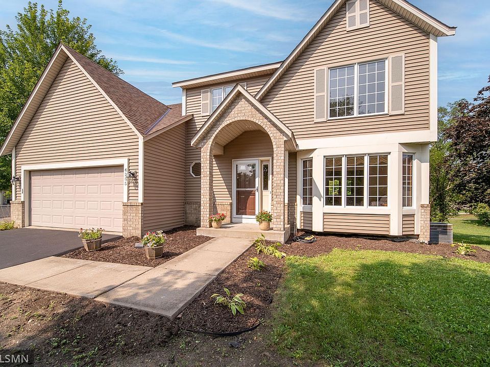 1st image of 4205 Comstock Ln N