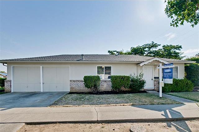1st image of 2920 Ross Ave