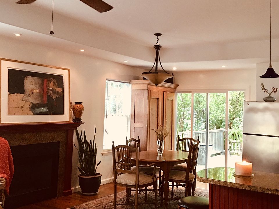 2nd image of 106 Aduna St