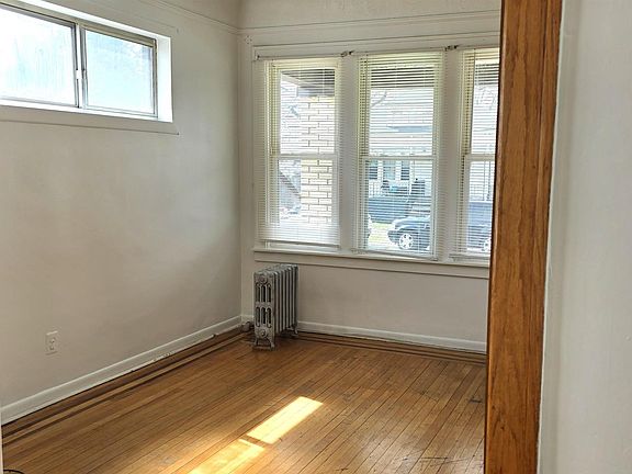 5th image of 12080 Saint Aubin St