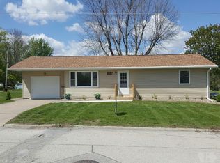 607 E Page St, Creston, IA 50801