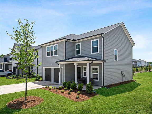 2nd image of 2313 Hedgeview Rd