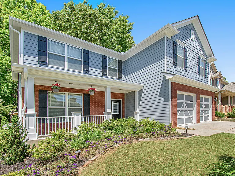125 Stoney Creek Pkwy — Photo 2