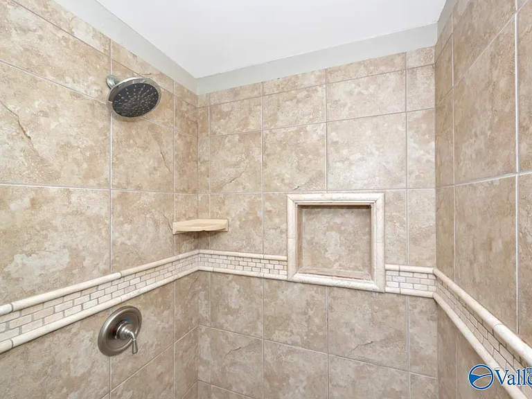 180 Jarrett Ln — Photo 30