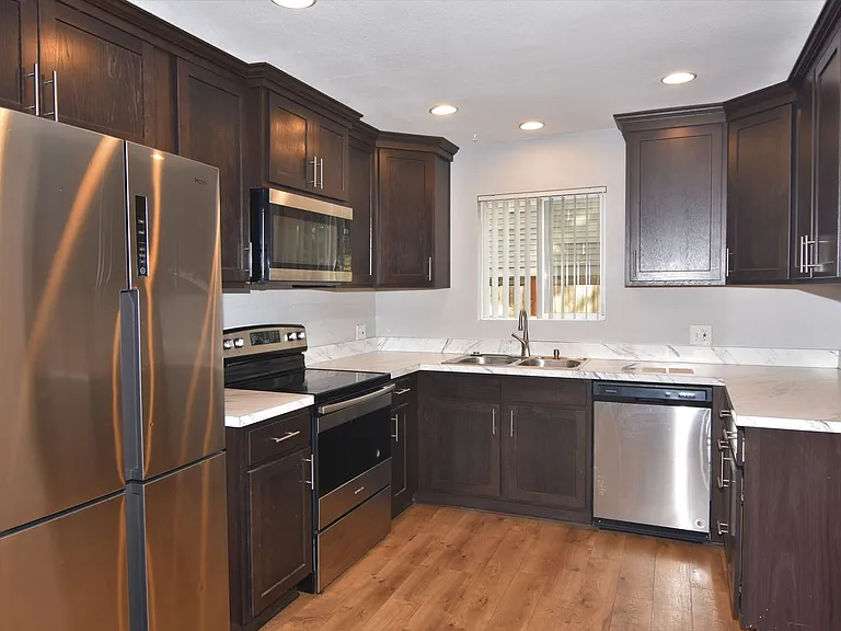 5320 SE 122nd Ave — Photo 50