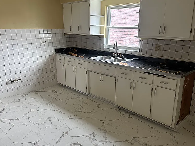 4800 S Wolcott Ave #1R — Photo 1