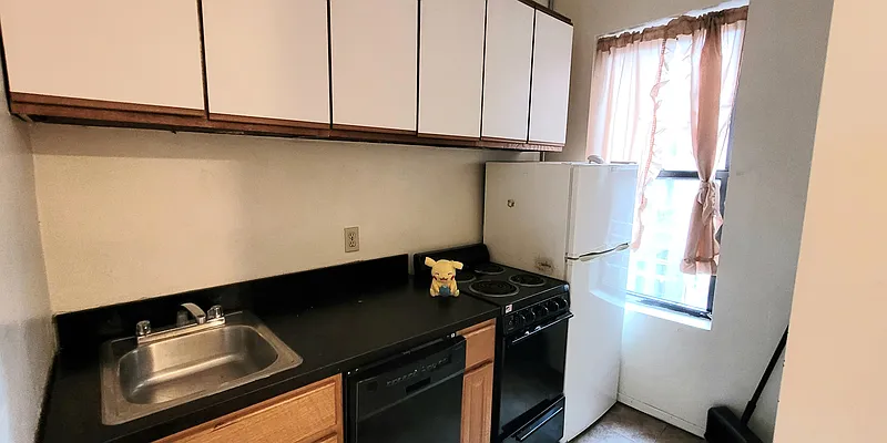 Rented by Corcoran | media 16