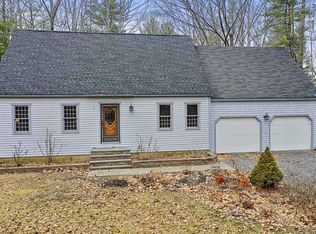 31 Donica Rd, York, ME 03909