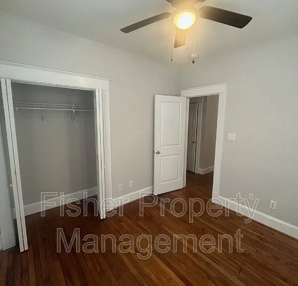 1514 Bainbridge St #A — Photo 5