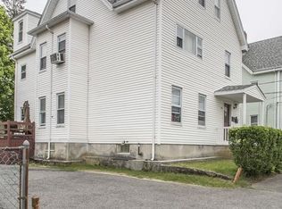 12 Hope St, Taunton, MA 02780