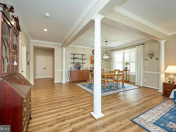 5th image of 3941 Solstice Ln