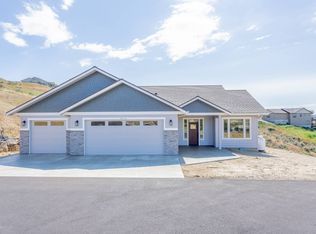 3711 Sky Crest Ln, Wenatchee, WA 98801