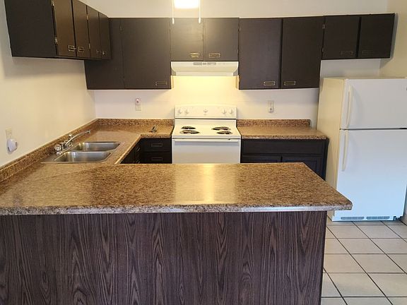 2nd image of 113 1/2 W 1st St APT 201