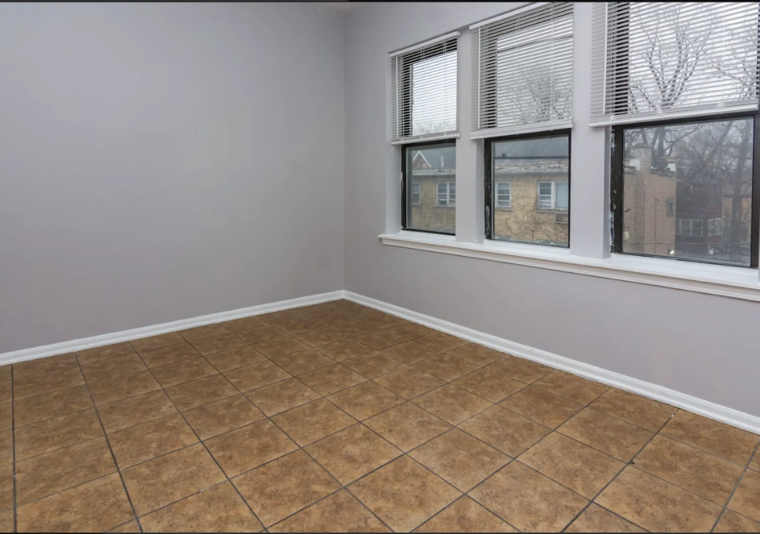 3 bed, 1250 sqft, $2,249 — Photo 3