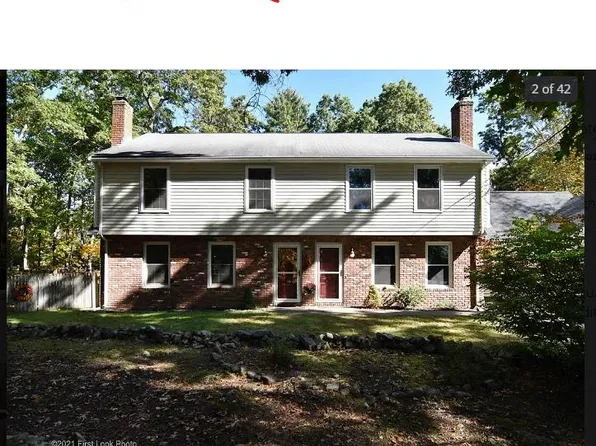 7 Amvet Dr, Plainville, MA 02762