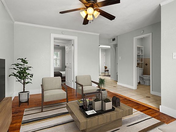2nd image of 1503 W Myrtle St APT 5