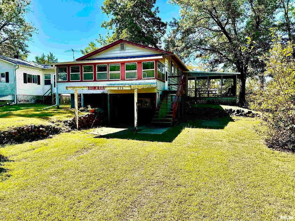 1st image of 618 Prentiss Ln