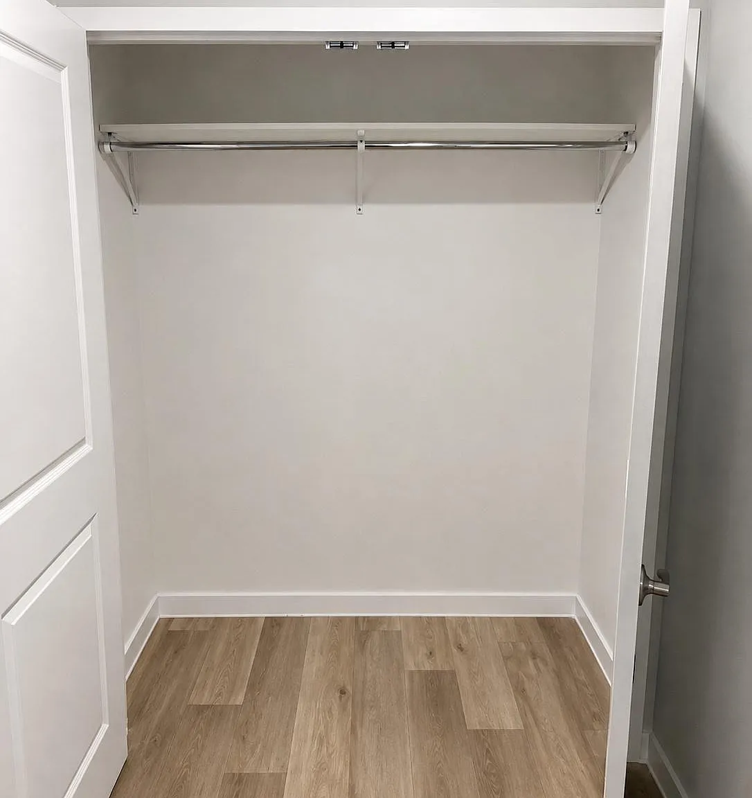2 bed, $1,800 — Photo 2