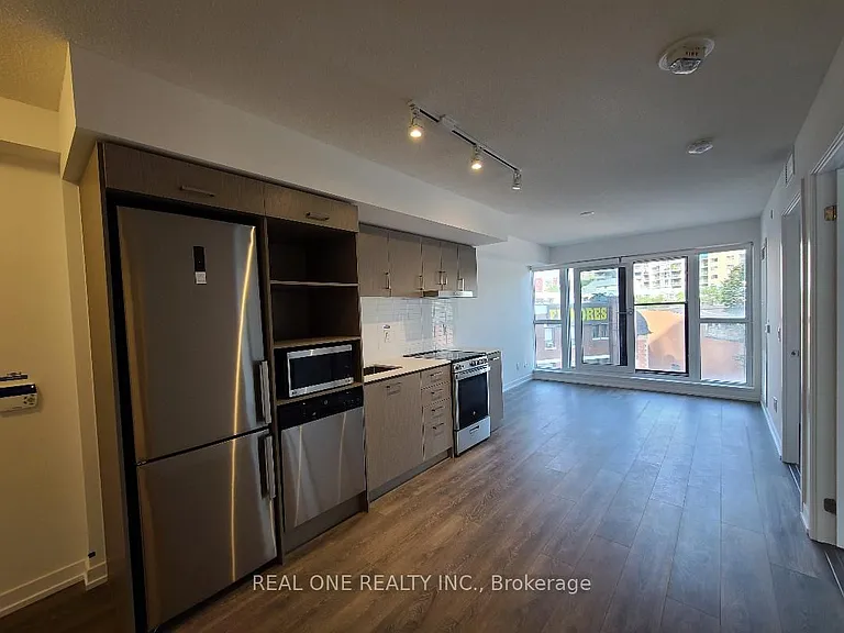 219 Dundas St E #511 — Photo 12