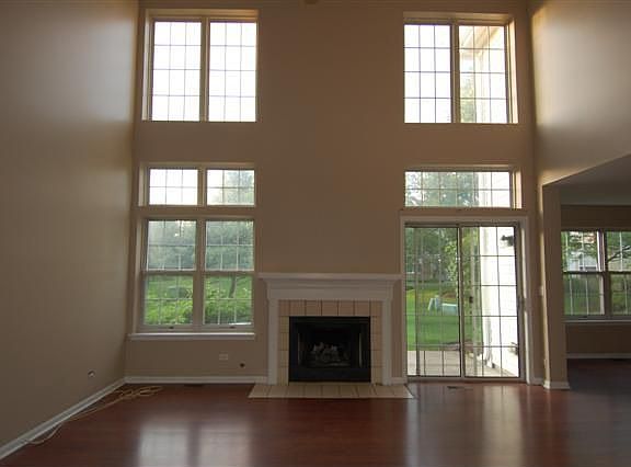 4th image of 2902 Belle Ln