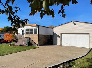 1590 Vicgross Ave, Akron, OH 44310